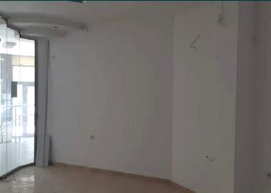 Vânzare - Birou/Magazin/Depozit/Salon de frumusețe/Cabinet de stomatologie în Center,  Ruse