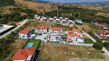For sale - House in Belashtica,  Plovdiv