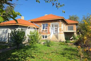 For sale - House in Cherventsi,  Varna