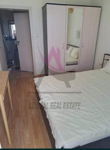 Închiriere - Apartament în Alen mak,  Varna