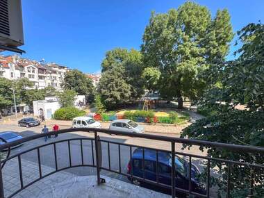 Miete - Wohnung in Wazrajdane,  Burgas