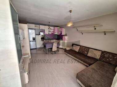 Închiriere - Apartament în Văzrajdane 1,  Varna