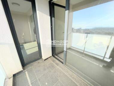 Vânzare - Apartament în Hristo Smirnenski,  Plovdiv