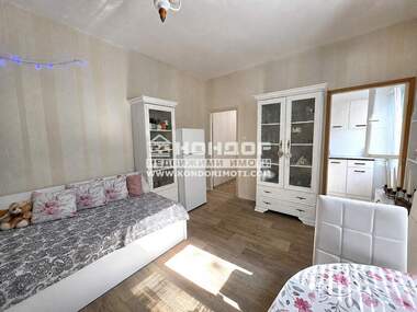 Продажба - Апартамент в Тракия,  Пловдив