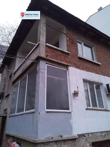 Продажба - Етаж от къща в Асеновград,  Пловдив