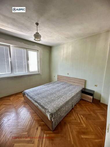Verkauf - Wohnung in Troian,  Lowetsch