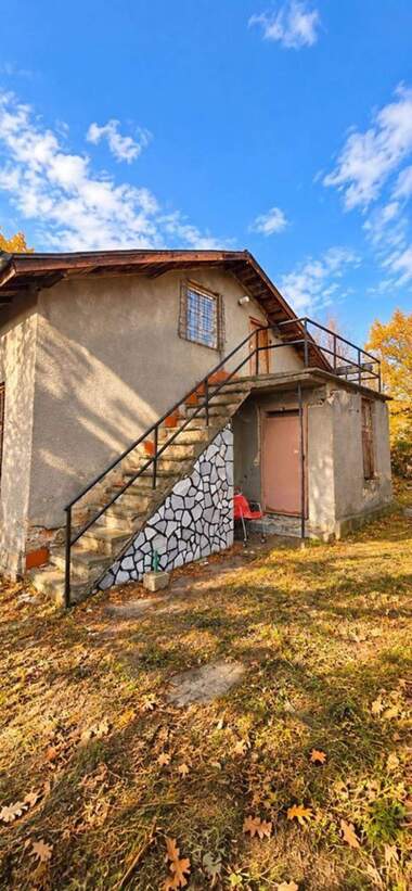 Продажба - Къща в Големо Бучино,  Перник
