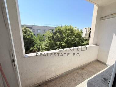 For sale - Apartment in Kiuchuk Parij,  Plovdiv