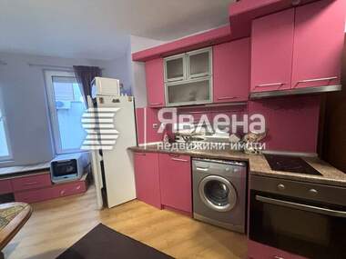 Продажба - Апартамент в Свети Влас,  Бургас