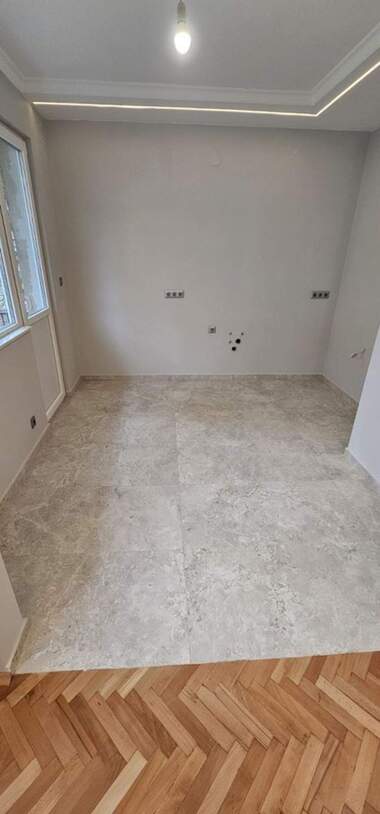Vânzare - Apartament în Lozeneț,  Sofia