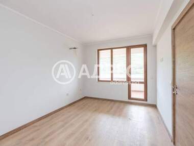 Vânzare - Apartament în Vinița,  Varna