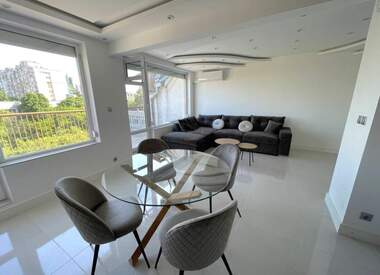 Miete - Wohnung in Izgrew,  Burgas
