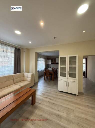 Kira - Apartman olarak Wider Center,  Pleven