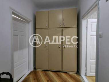 Închiriere - Apartament în Center,  Varna
