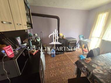 Vânzare - Apartament în Klenovik,  Pernik