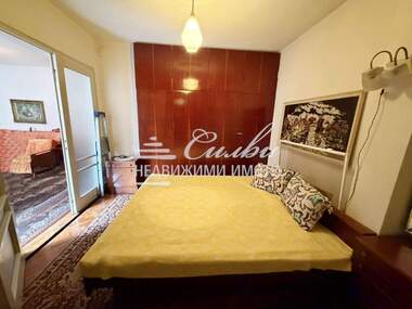 Vânzare - Apartament în Center,  Șumen
