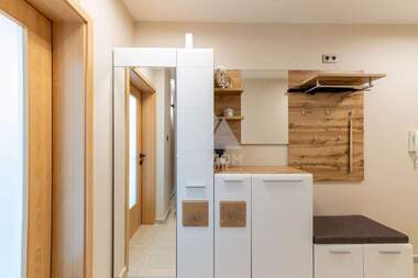 For rent - Apartment in Alen mak,  Varna