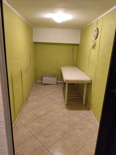 Miete - Büro/Laden/Schönheitssalon/Zahnarztbüro in Kameniza 2,  Plowdiw