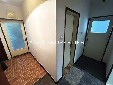 For sale - Apartment in Orel,  Razgrad