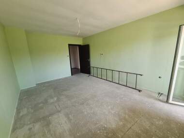 Продажба - Апартамент в Дружба 1,  Хасково