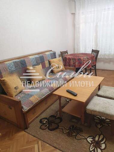 Închiriere - Apartament în Dobrudjanski,  Șumen