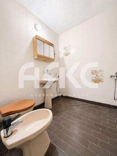 Продажба - Апартамент в Дружба-2,  София