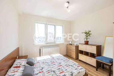 Închiriere - Apartament în Văzrajdane 1,  Varna