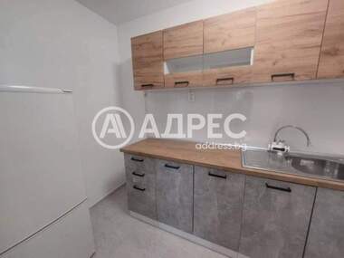 Miete - Wohnung in Wazrajdane,  Burgas