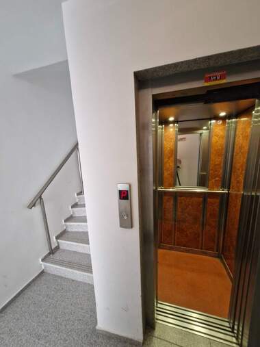 Miete - Wohnung in Zentar,  Burgas