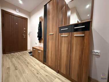 Închiriere - Apartament în Slaveîkov,  Burgas