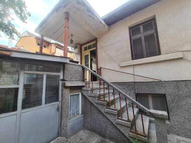 Продажба - Къща в Училищни,  Хасково