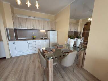 Продажба - Апартамент в Несебър,  Бургас