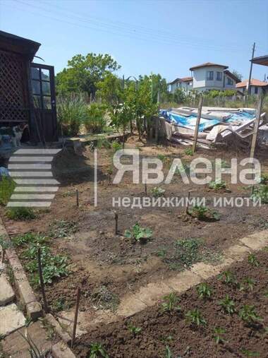 For sale - House in Izgrev,  Burgas