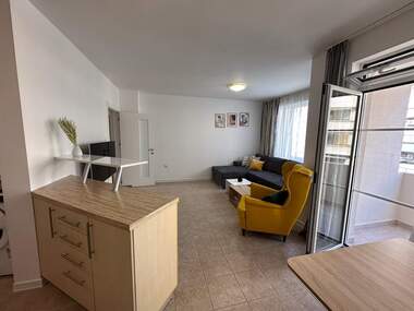 Închiriere - Apartament în Lazur,  Burgas