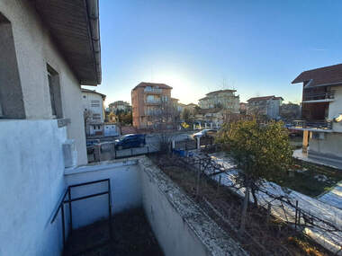 For sale - Floor of a house in Lozenec,  Iambol