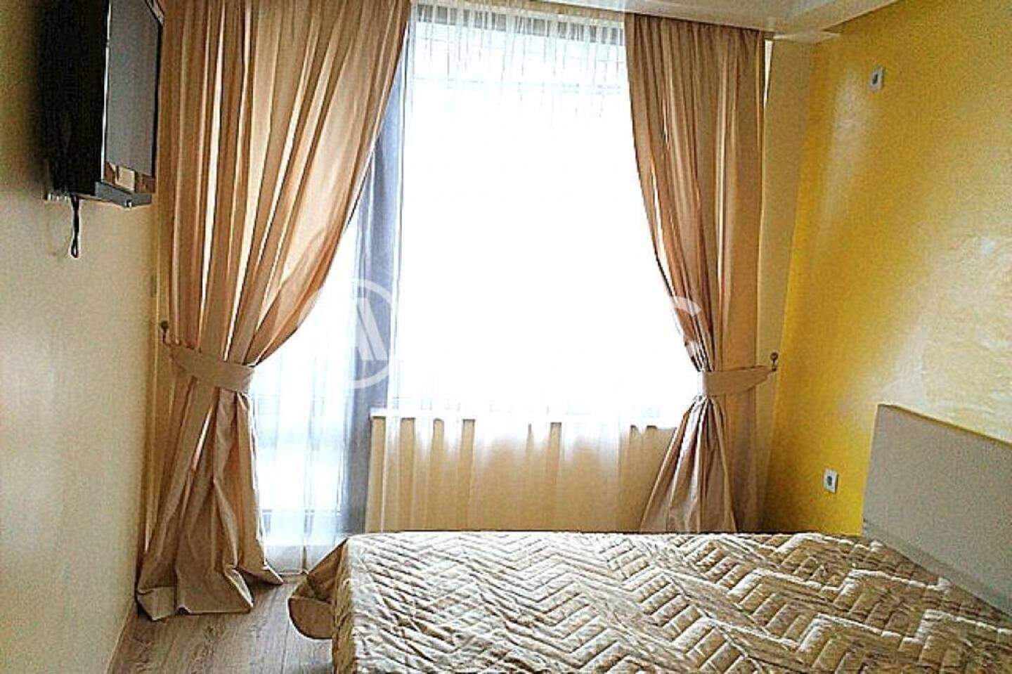 Двустаен Апартамент в Център, Варна – снимка 4