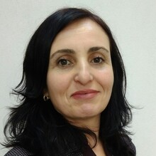 Адриана Славова