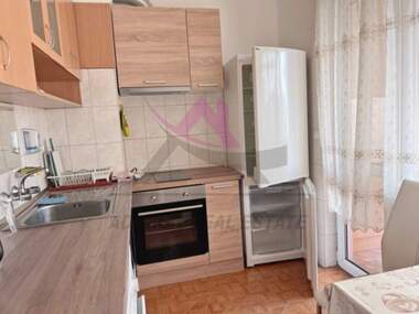 For rent - Apartment in Liatno kino Trakia,  Varna