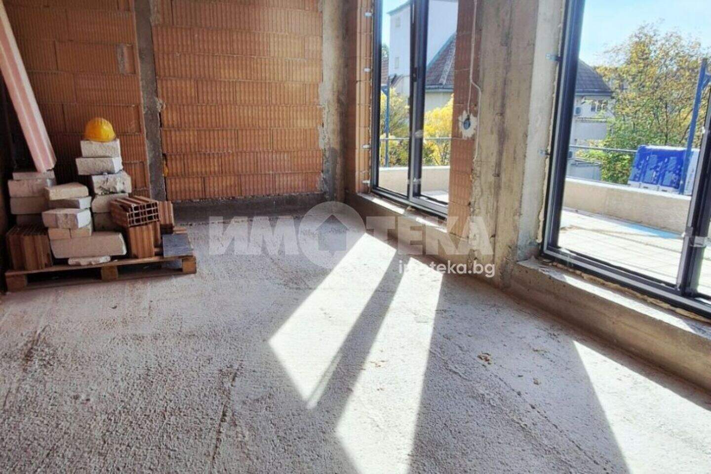 Тристаен Апартамент във Витоша, София – снимка 2