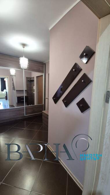 For rent - Apartment in HEI,  Varna
