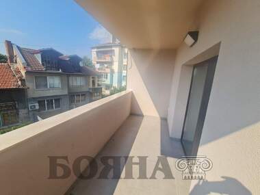 Închiriere - Etaj din casă în Wider Center,  Ruse