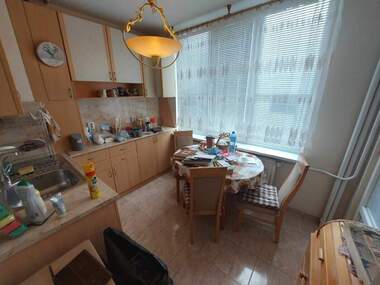 Verkauf - Wohnung in Kooperatiwen  pazar,  Targowishte