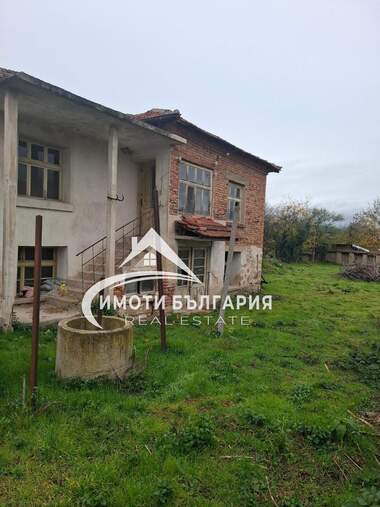 Vânzare - Casă în Karavelovo,  Plovdiv