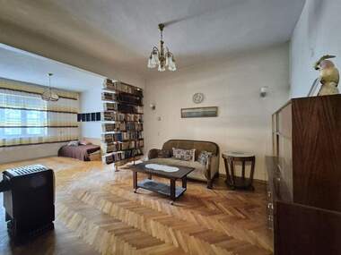 Продажба - Апартамент в Център,  Русе