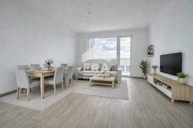 Verkauf - Wohnung in Wazrajdane 3,  Warna