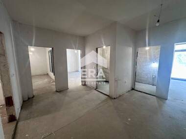 Verkauf - Wohnung in Zona B,  Weliko Tarnowo