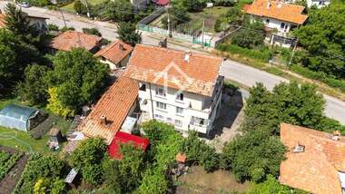 For sale - House in Petarch,  Sofia Oblast