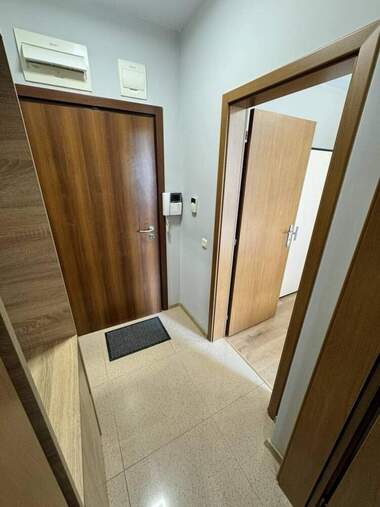 Miete - Wohnung in Bratia Miladinowi,  Burgas