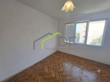 Vânzare - Apartament în Ceaîka,  Varna