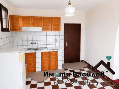 Продажба - Къща в Сливница,  София Област